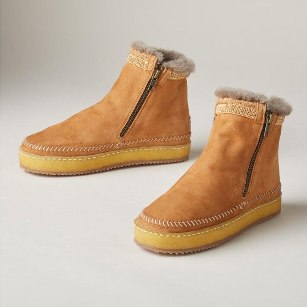 Laidback London Setsu Shearling Boots